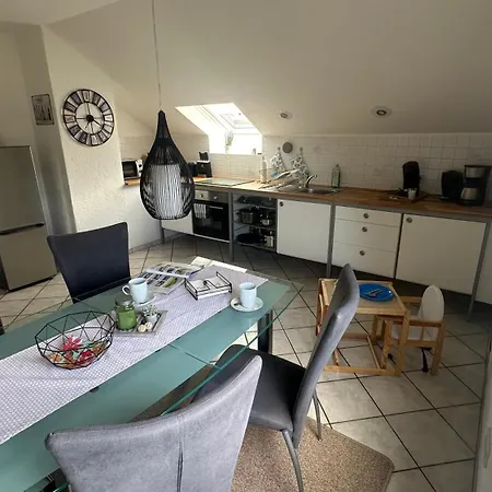 Fewo Hoheeifel, 1 Haus Mit 2 Apartments 5 Schlafzimmer In Kelberg Naehe Nuerburgring Room photo