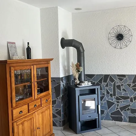 Fewo Hoheeifel, 1 Haus Mit 2 Apartments 5 Schlafzimmer In Kelberg Naehe Nuerburgring Exterior photo