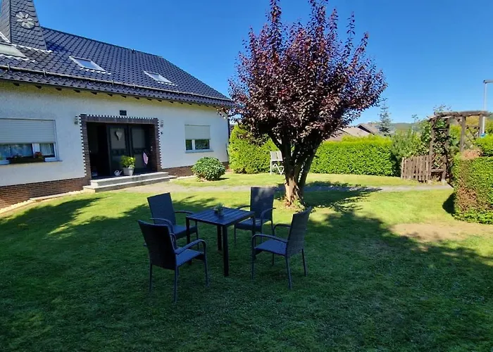 Fewo Hoheeifel, 1 Haus Mit 2 Apartments 5 Schlafzimmer In Kelberg Naehe Nuerburgring